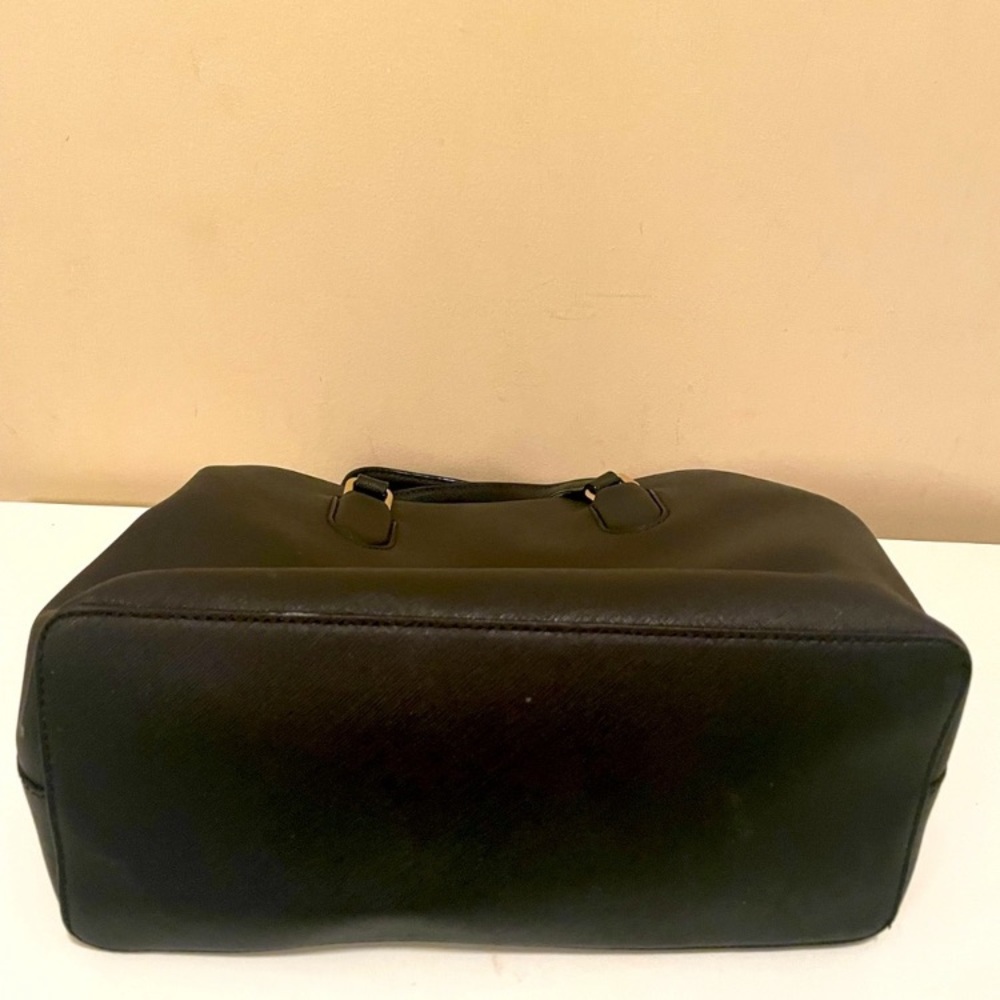 Black Kate Spade New York Laurel Way Evangeline Black Saffiano Leather
Handbag - Picture 6 of 7